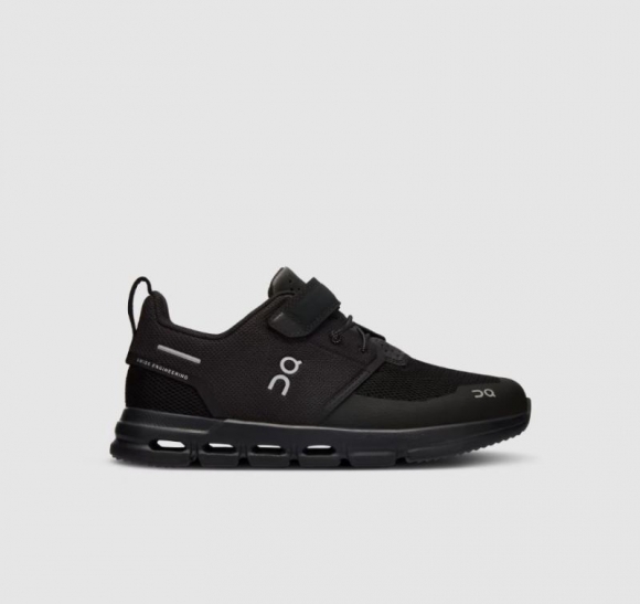 On Cloud Sneakers | Women's Cloud Play-All Black